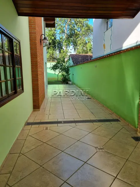 Foto 9 de Casa com 4 quartos à venda, 270m2 em Ubatuba - SP