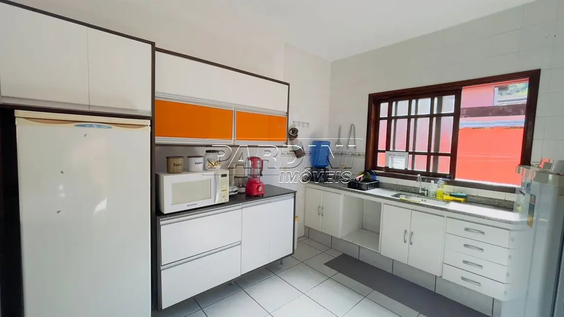 Foto 9 de Casa com 5 quartos à venda, 370m2 em Ubatuba - SP