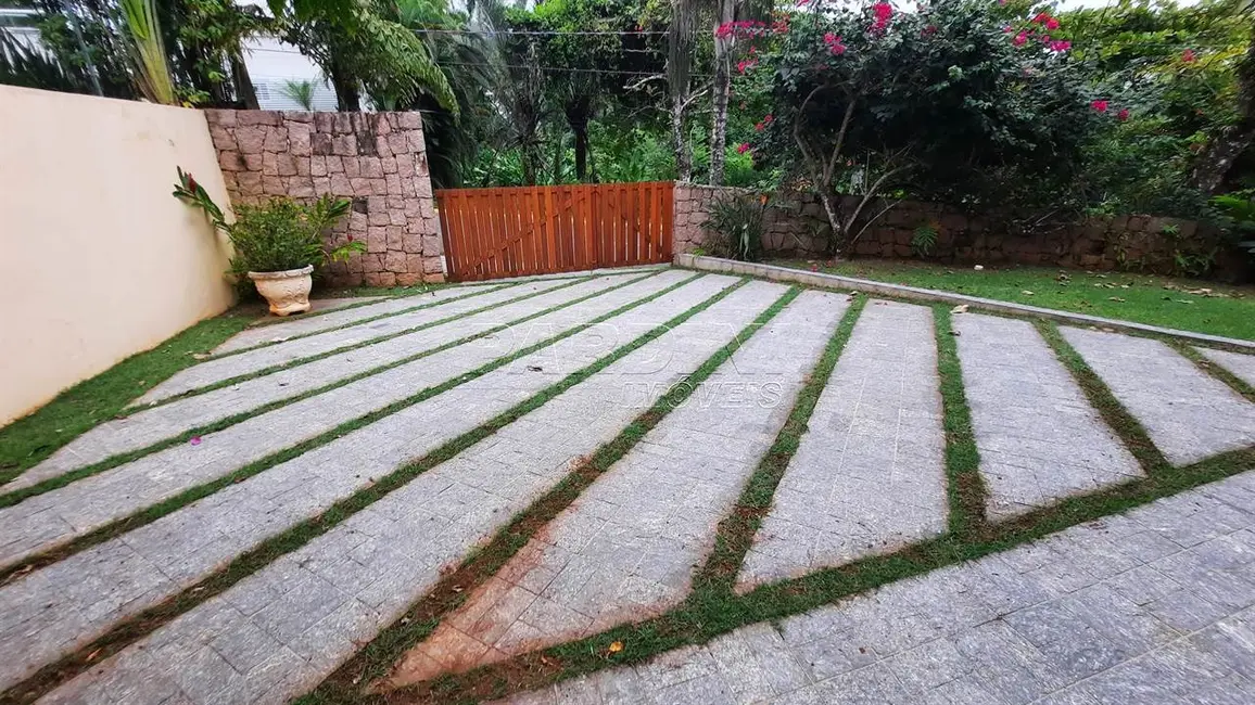 Foto 3 de Casa de Condomínio com 5 quartos à venda, 300m2 em Ubatuba - SP