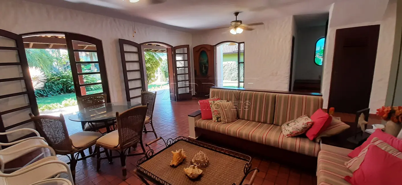 Foto 1 de Casa de Condomínio com 4 quartos à venda, 227m2 em Ubatuba - SP