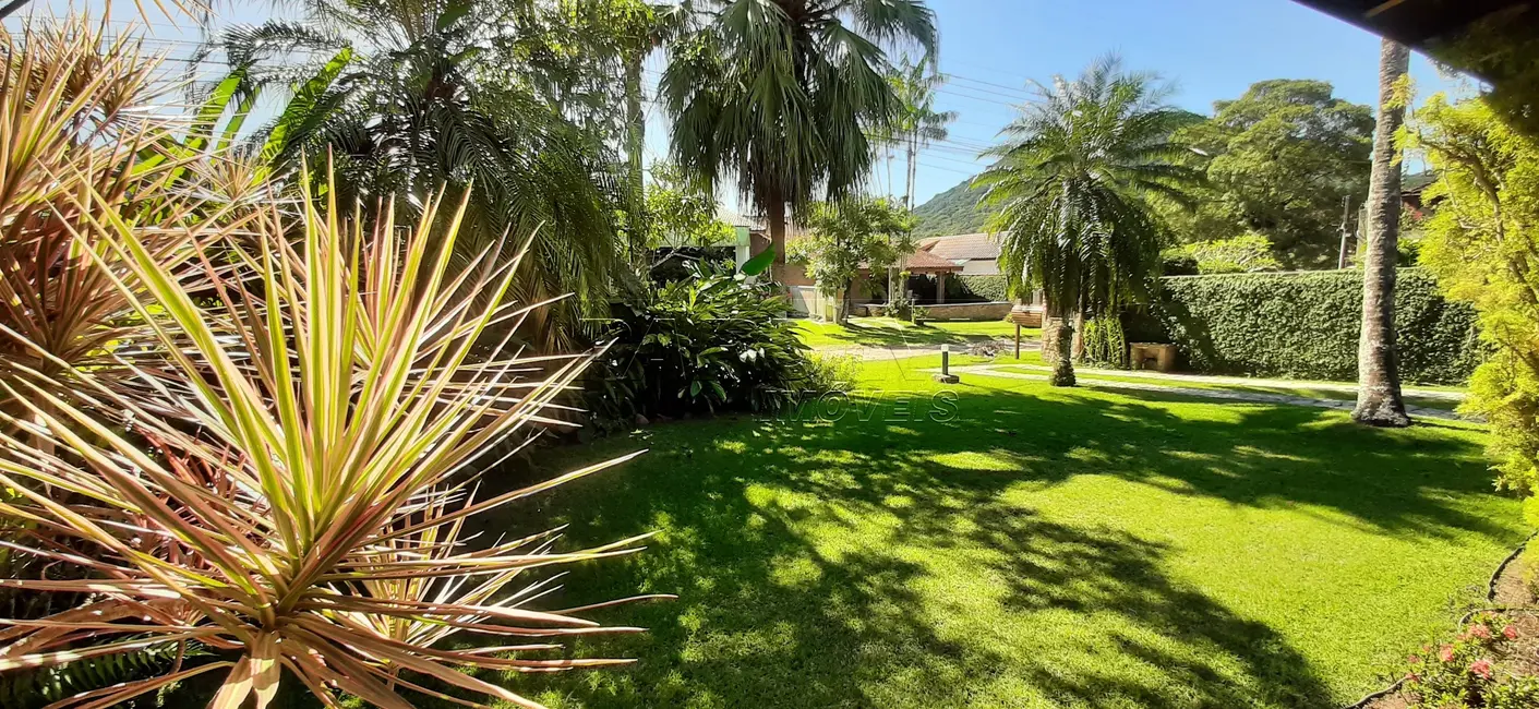 Foto 4 de Casa de Condomínio com 4 quartos à venda, 227m2 em Ubatuba - SP