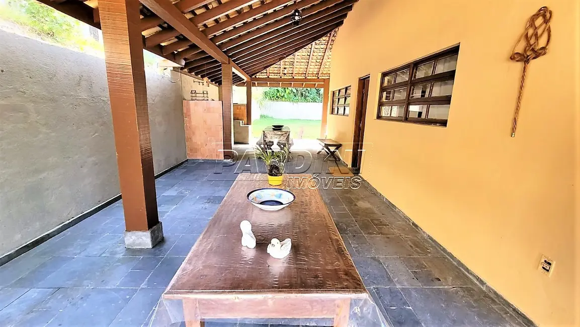 Casa com 6 quartos à venda, 329m2 em Ubatuba - SP - imagem 4 Foto 4 de Casa com 6 quartos à venda, 329m2 em Ubatuba - SP