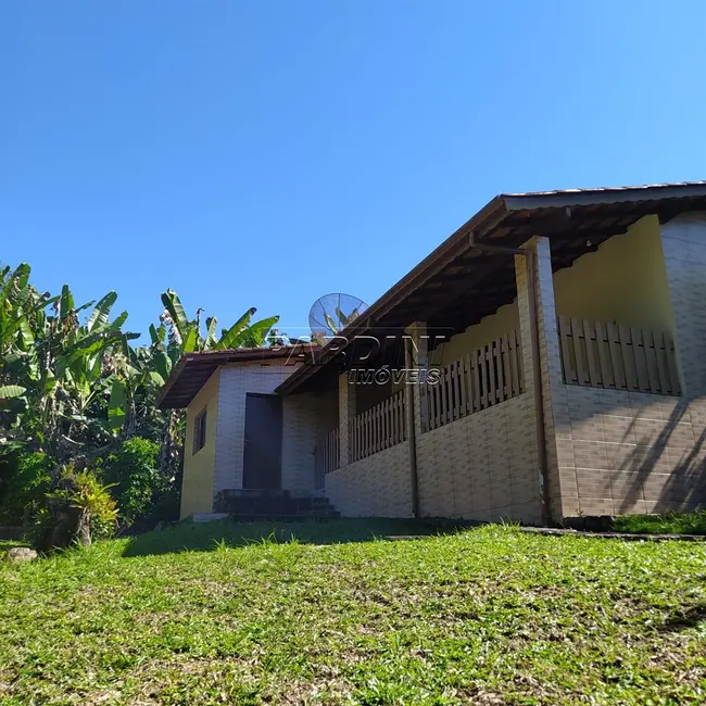 Foto 3 de Casa com 2 quartos à venda, 96m2 em Ubatuba - SP