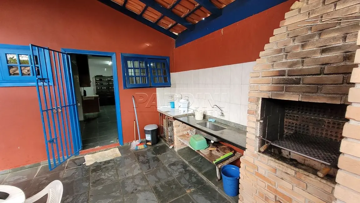 Foto 5 de Casa com 5 quartos à venda, 283m2 em Ubatuba - SP