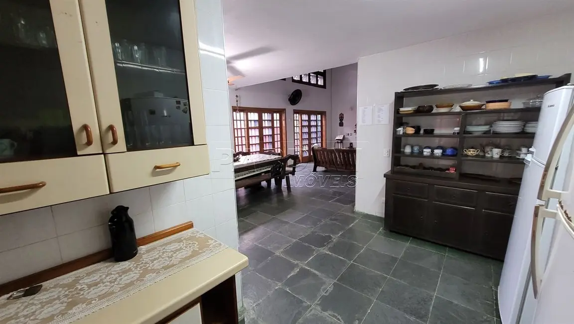 Foto 8 de Casa com 5 quartos à venda, 283m2 em Ubatuba - SP