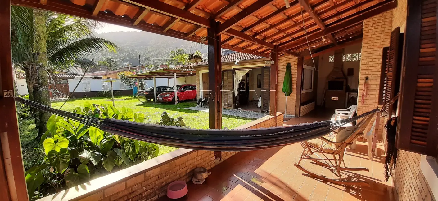 Foto 9 de Casa com 2 quartos à venda, 104m2 em Ubatuba - SP