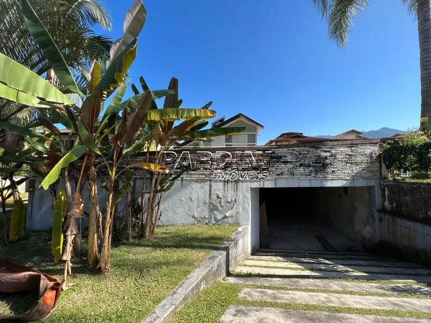 Foto 4 de Casa com 3 quartos à venda, 288m2 em Ubatuba - SP