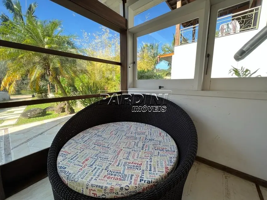 Foto 9 de Casa com 3 quartos à venda, 288m2 em Ubatuba - SP