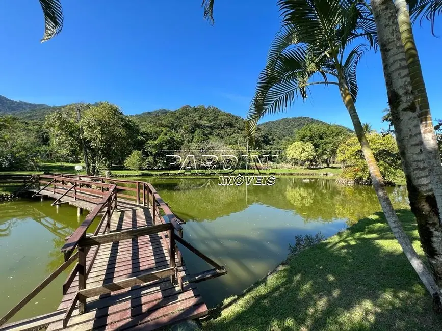 Foto 2 de Casa com 3 quartos à venda, 288m2 em Ubatuba - SP