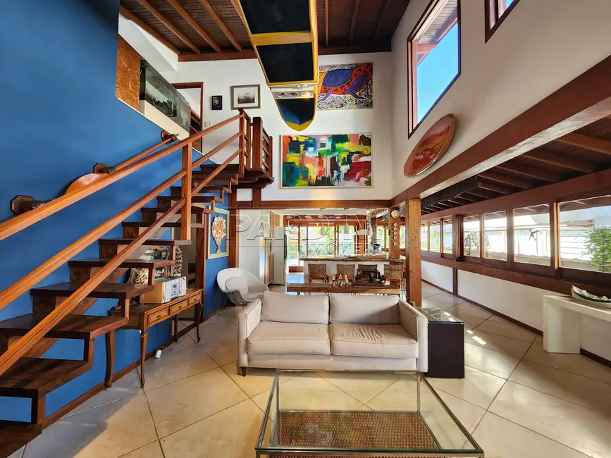 Foto 2 de Casa de Condomínio com 4 quartos à venda, 386m2 em Ubatuba - SP