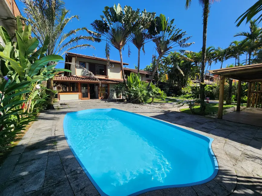 Foto 1 de Casa de Condomínio com 4 quartos à venda, 386m2 em Ubatuba - SP