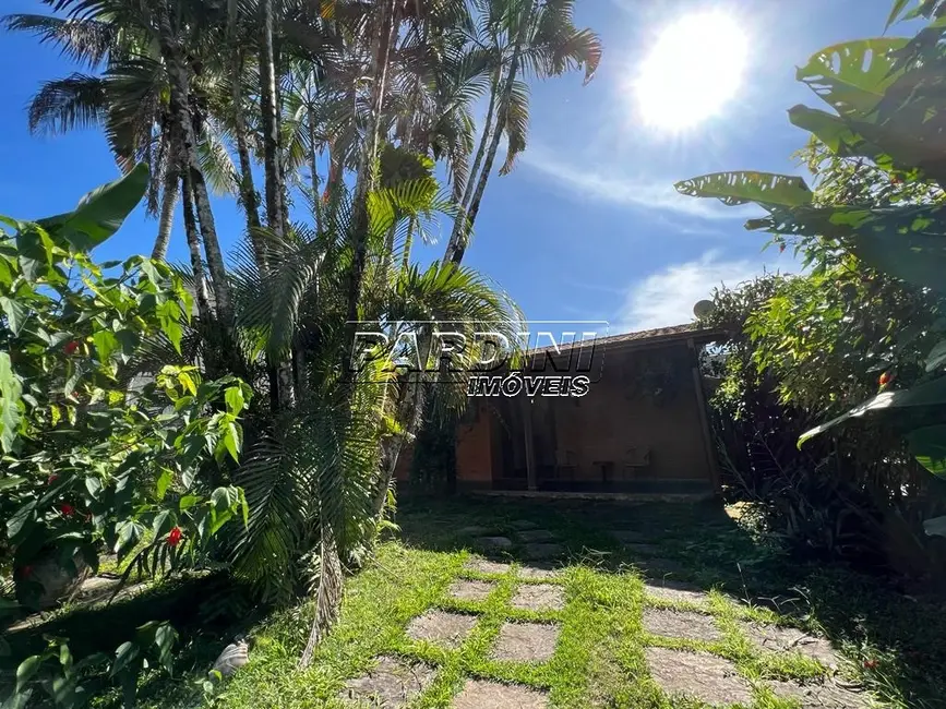 Foto 9 de Casa com 3 quartos à venda, 200m2 em Ubatuba - SP
