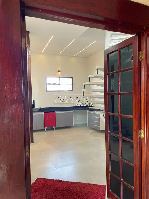 Sala Comercial para alugar, 21m2 em Ubatuba - SP - imagem 3 Foto 3 de Sala Comercial para alugar, 21m2 em Ubatuba - SP