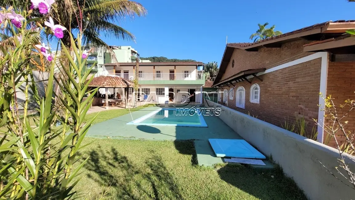 Foto 1 de Casa com 10 quartos à venda, 571m2 em Ubatuba - SP