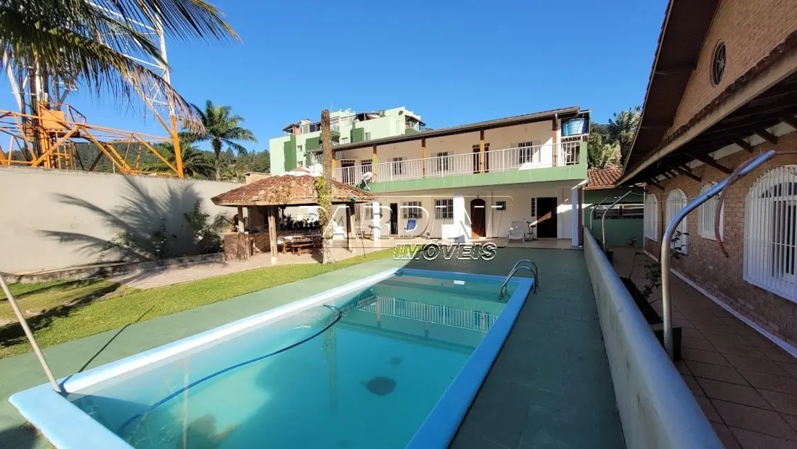 Foto 4 de Casa com 10 quartos à venda, 571m2 em Ubatuba - SP