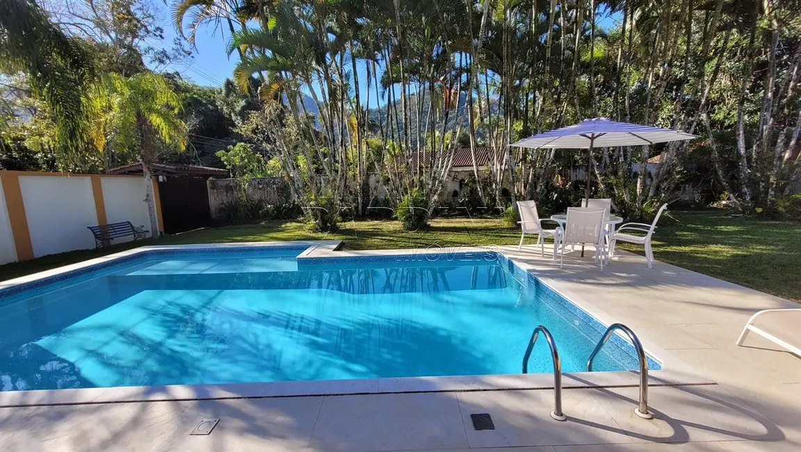 Foto 6 de Casa com 5 quartos à venda, 250m2 em Ubatuba - SP