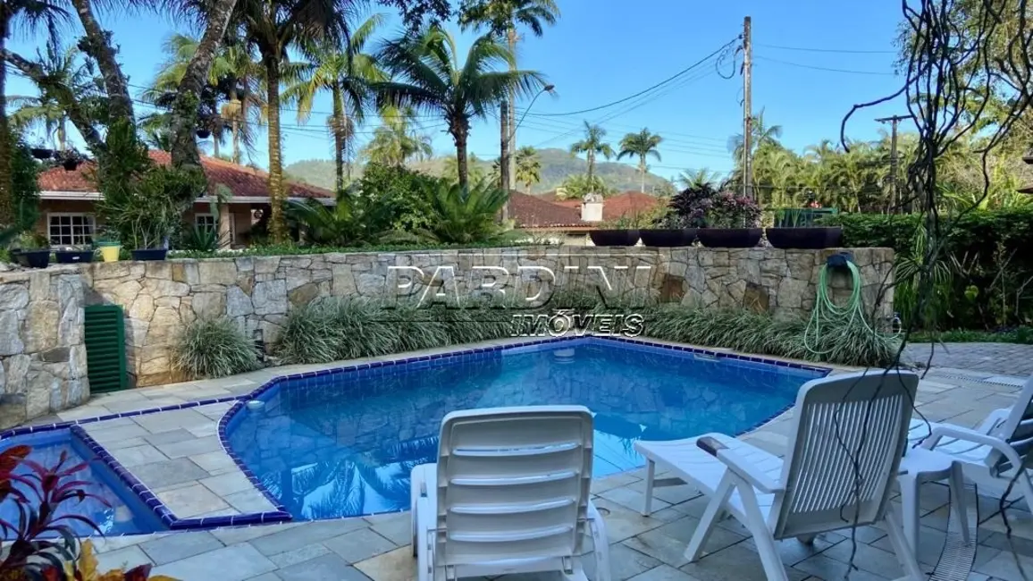 Foto 4 de Casa de Condomínio com 4 quartos à venda, 256m2 em Ubatuba - SP