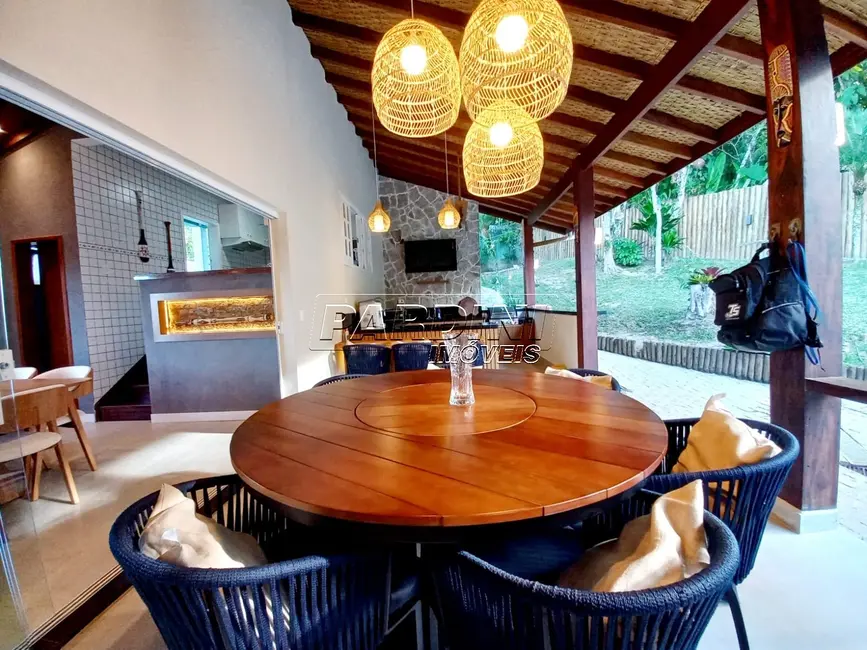 Foto 7 de Casa com 4 quartos à venda, 201m2 em Ubatuba - SP