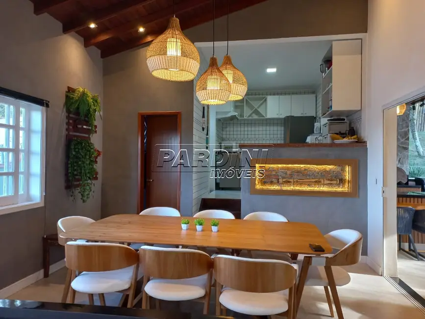 Foto 9 de Casa com 4 quartos à venda, 201m2 em Ubatuba - SP