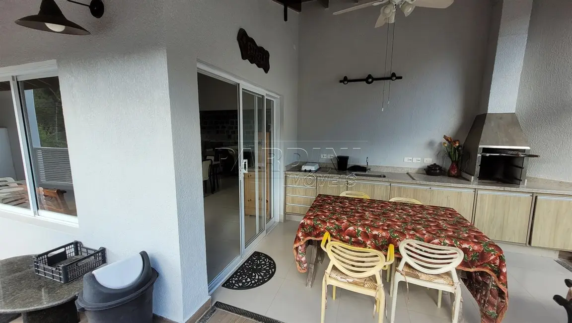 Foto 8 de Casa com 4 quartos à venda, 250m2 em Ubatuba - SP