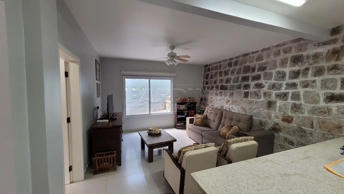 Foto 1 de Casa com 4 quartos à venda, 250m2 em Ubatuba - SP