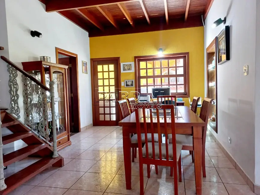 Foto 6 de Casa com 3 quartos à venda, 320m2 em Ubatuba - SP