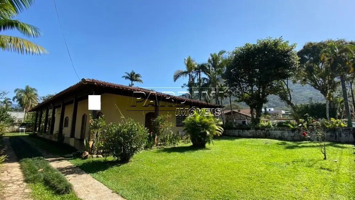 Foto 2 de Casa com 3 quartos à venda, 290m2 em Ubatuba - SP