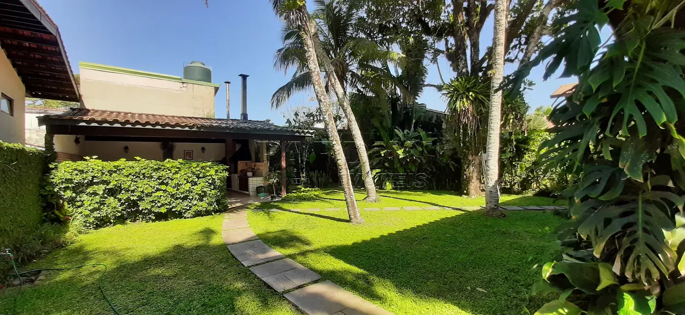 Foto 9 de Casa de Condomínio com 5 quartos à venda, 341m2 em Ubatuba - SP