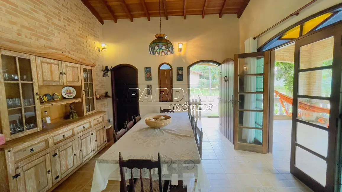 Foto 2 de Casa de Condomínio com 6 quartos à venda, 237m2 em Ubatuba - SP