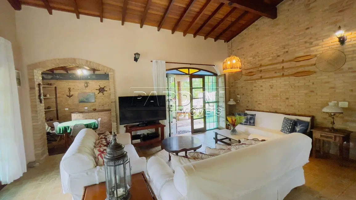 Foto 3 de Casa de Condomínio com 6 quartos à venda, 237m2 em Ubatuba - SP