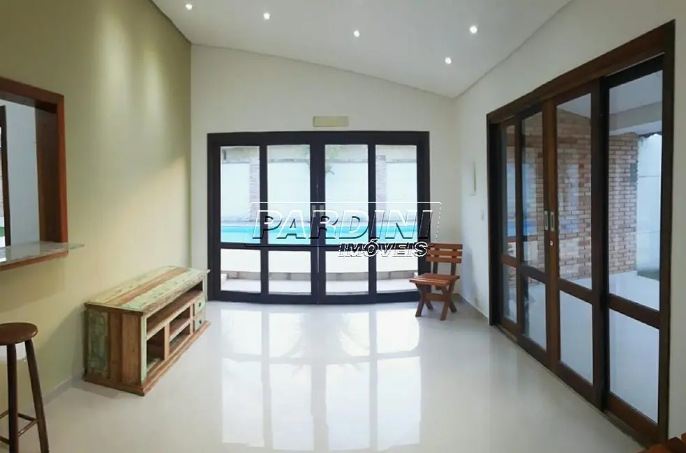 Foto 9 de Casa com 5 quartos à venda, 250m2 em Ubatuba - SP