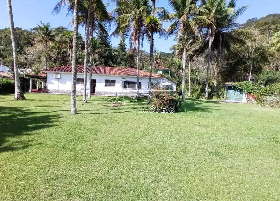 Casa com 3 quartos à venda, 214m2 em Ubatuba - SP - imagem 1 Foto 1 de Casa com 3 quartos à venda, 214m2 em Ubatuba - SP