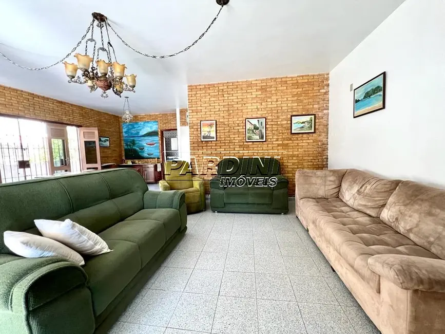 Foto 3 de Casa com 6 quartos à venda, 380m2 em Ubatuba - SP