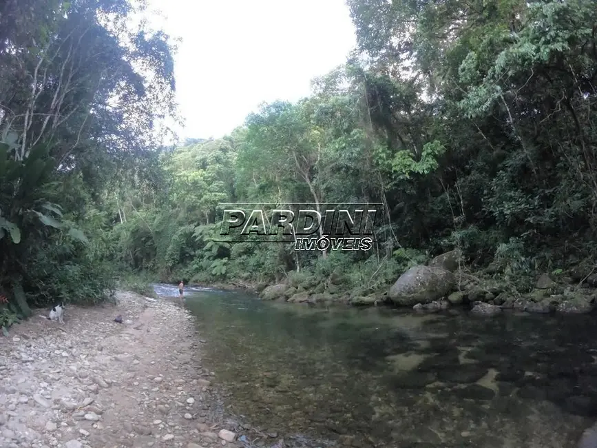 Foto 8 de Casa com 4 quartos à venda, 150m2 em Ubatuba - SP