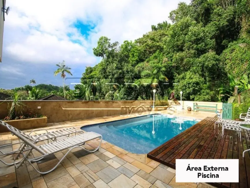 Foto 3 de Casa de Condomínio com 6 quartos à venda, 355m2 em Ubatuba - SP