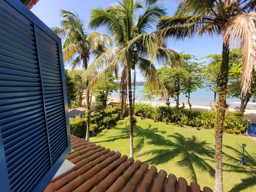 Foto 4 de Apartamento com 3 quartos à venda, 217m2 em Ubatuba - SP