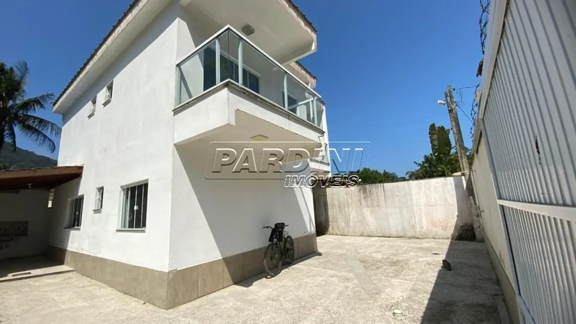 Foto 4 de Casa com 4 quartos à venda, 130m2 em Ubatuba - SP