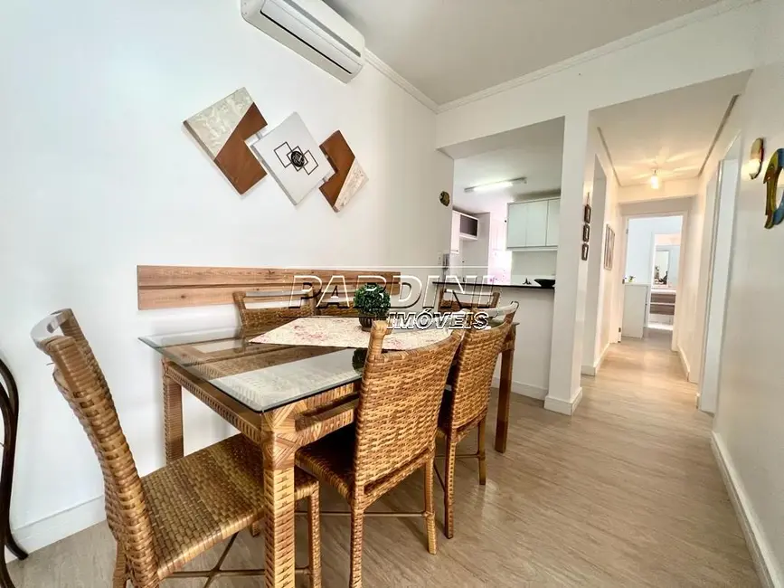 Foto 3 de Apartamento com 3 quartos à venda, 34m2 em Ubatuba - SP