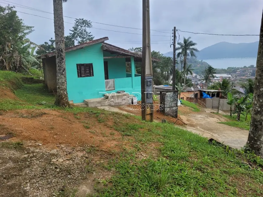 Foto 4 de Casa com 4 quartos à venda, 132m2 em Ubatuba - SP