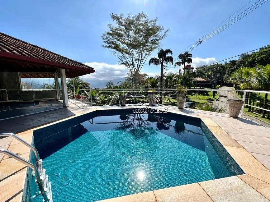 Foto 9 de Casa com 6 quartos à venda, 315m2 em Ubatuba - SP