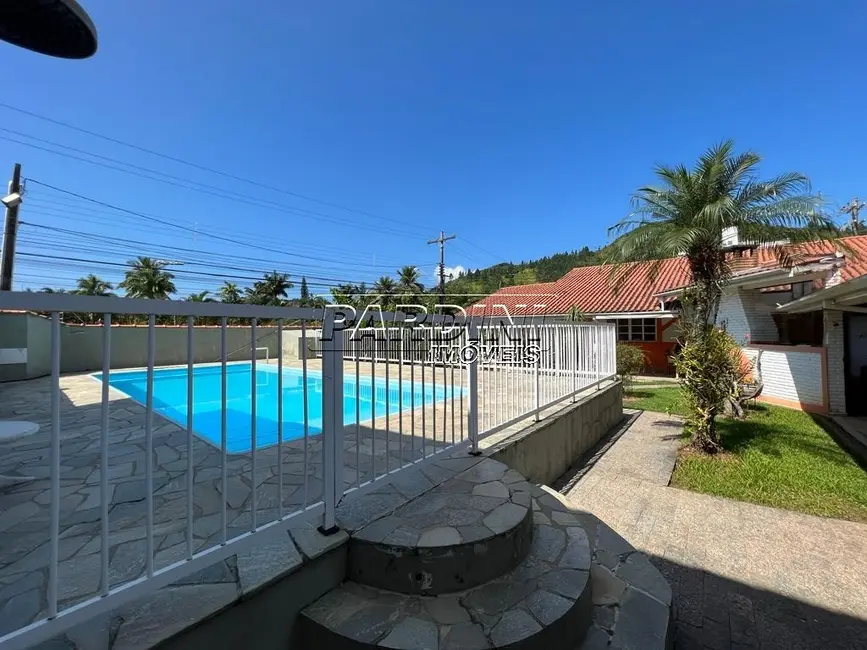 Casa com 7 quartos à venda, 350m2 em Ubatuba - SP - imagem 4 Foto 4 de Casa com 7 quartos à venda, 350m2 em Ubatuba - SP