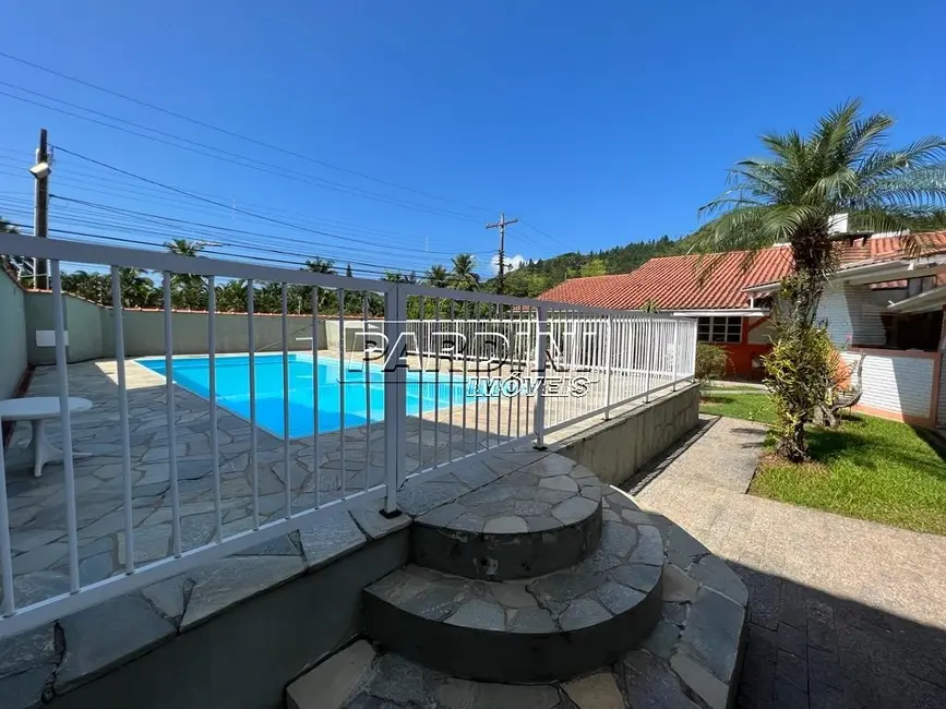 Casa com 7 quartos à venda, 350m2 em Ubatuba - SP - imagem 7 Foto 7 de Casa com 7 quartos à venda, 350m2 em Ubatuba - SP