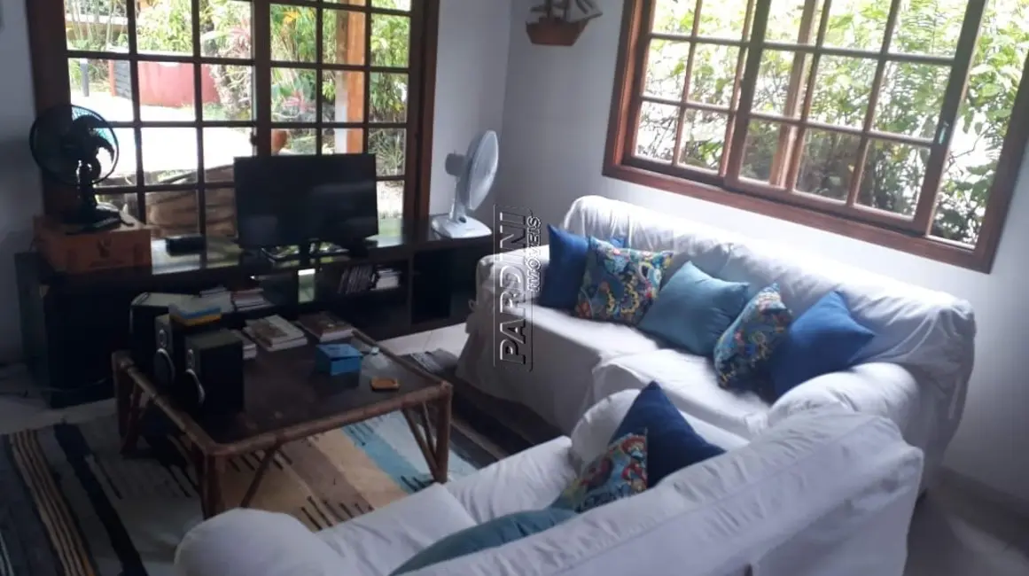 Foto 4 de Casa de Condomínio com 3 quartos à venda, 206m2 em Ubatuba - SP