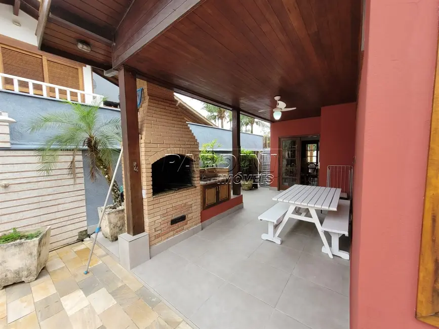 Casa de Condomínio com 6 quartos à venda, 207m2 em Ubatuba - SP - imagem 5 Foto 5 de Casa de Condomínio com 6 quartos à venda, 207m2 em Ubatuba - SP