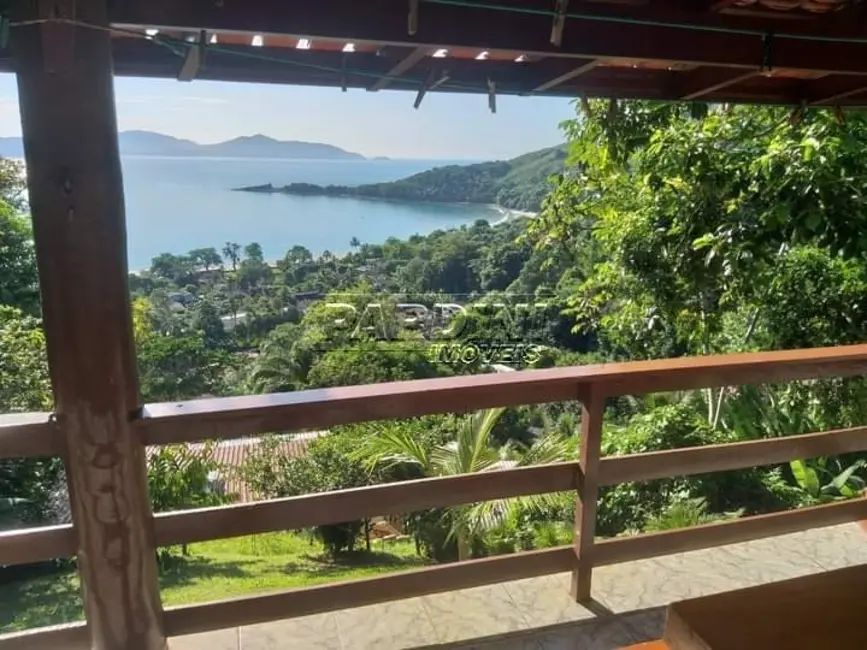 Foto 1 de Casa com 3 quartos à venda, 195m2 em Ubatuba - SP