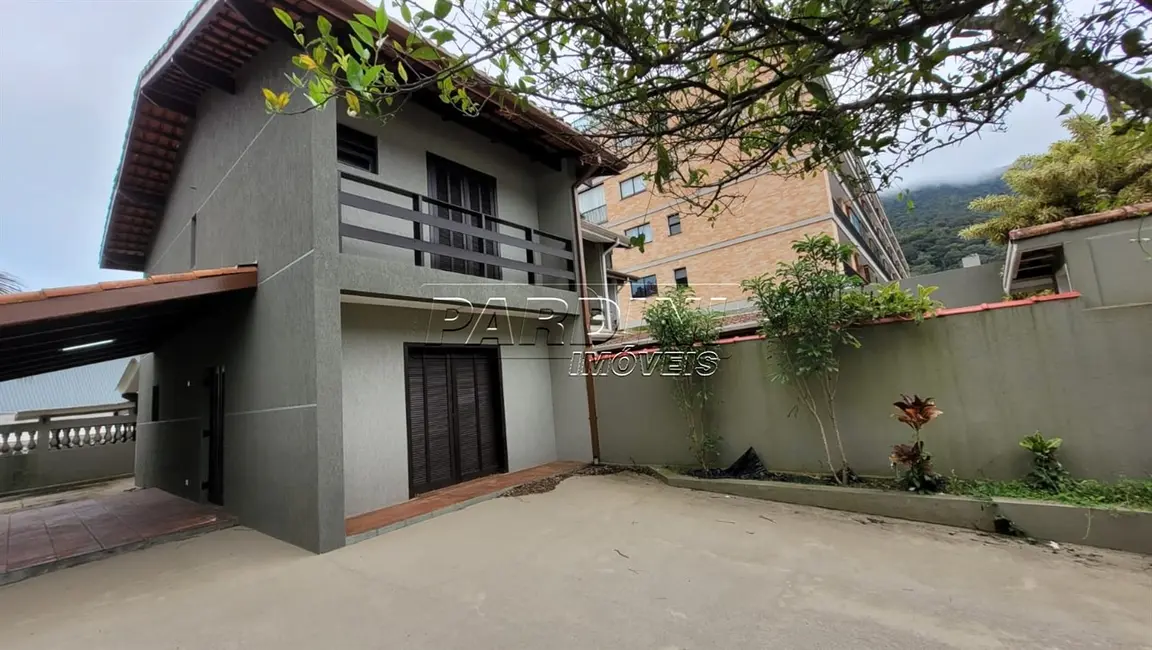 Casa com 1 quarto à venda, 110m2 em Ubatuba - SP - imagem 1 Foto 1 de Casa com 1 quarto à venda, 110m2 em Ubatuba - SP