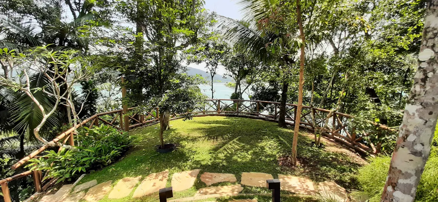 Foto 5 de Casa de Condomínio com 4 quartos à venda, 750m2 em Ubatuba - SP