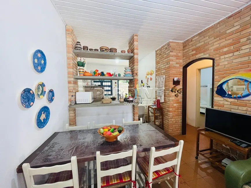 Casa com 2 quartos à venda, 57m2 em Ubatuba - SP - imagem 2 Foto 2 de Casa com 2 quartos à venda, 57m2 em Ubatuba - SP