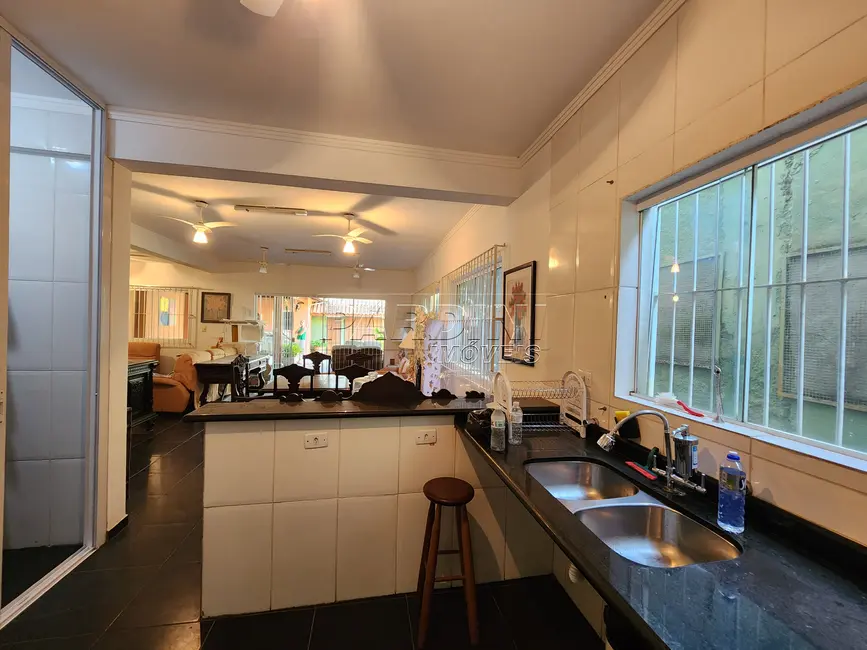 Foto 8 de Casa com 4 quartos à venda, 205m2 em Ubatuba - SP