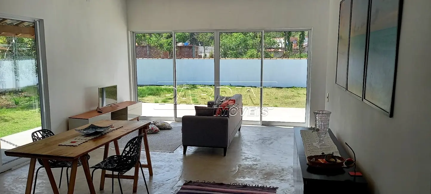 Foto 2 de Casa com 3 quartos à venda, 180m2 em Ubatuba - SP
